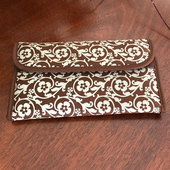 Travel Make Up/Brush Set - Picture 2 of 5